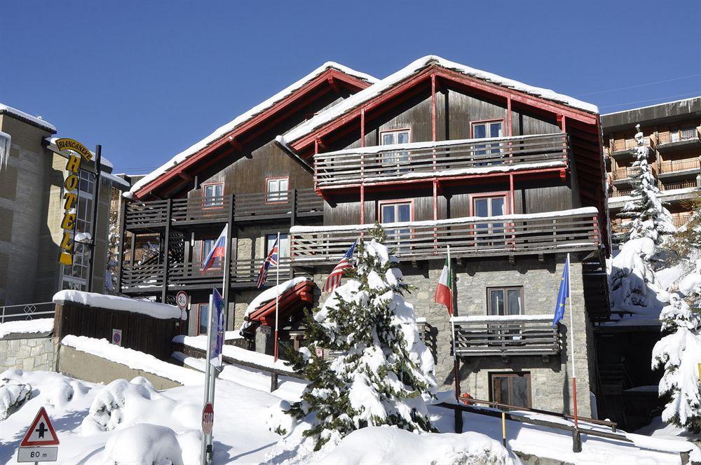 Hotel Biancaneve Sestriere Esterno foto