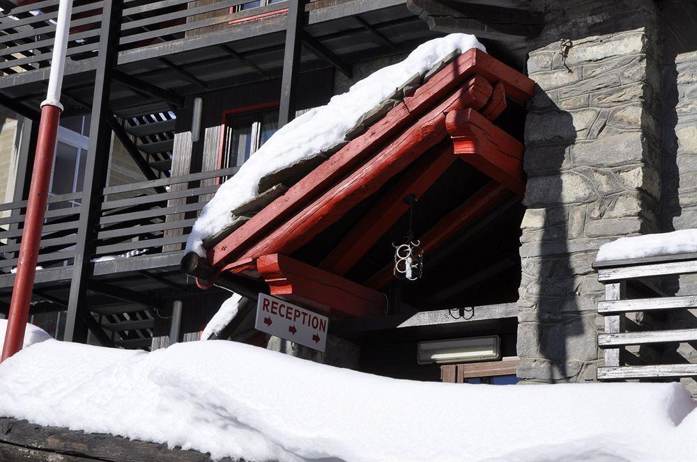 Hotel Biancaneve Sestriere Esterno foto