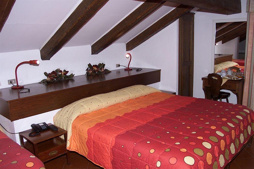 Hotel Biancaneve Sestriere Esterno foto