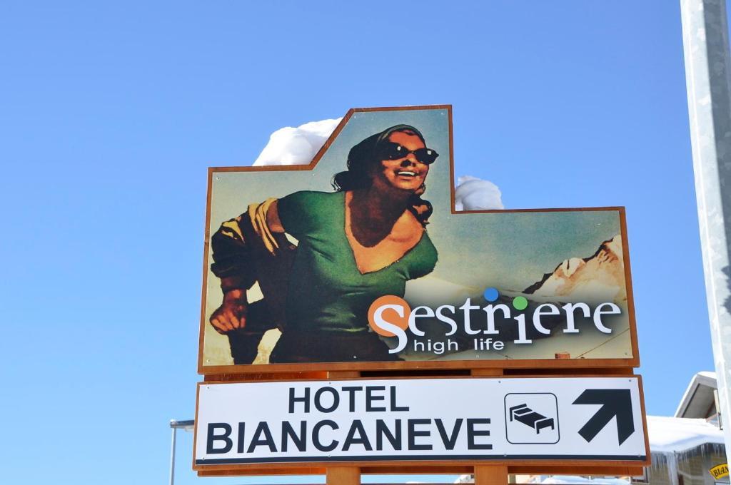 Hotel Biancaneve Sestriere Esterno foto